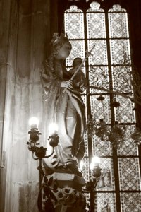 2007-09-27-09-55-06-cathedrale-du-chateau-78c21-f7a65