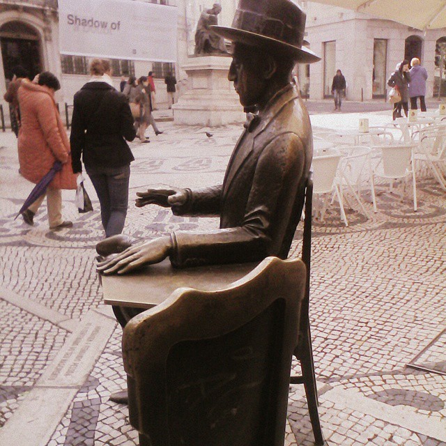 Statue de Fernando Pessoa