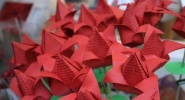 Roses et livres pour la Sant Jordi à Barcelone