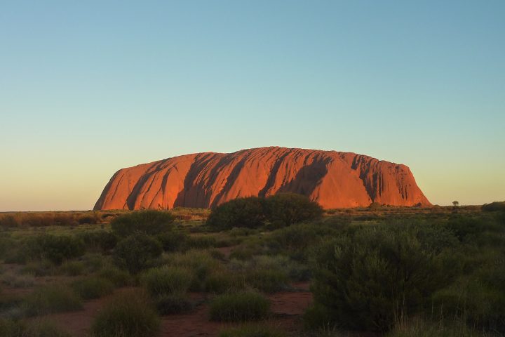 Uluru au coucher du soleil